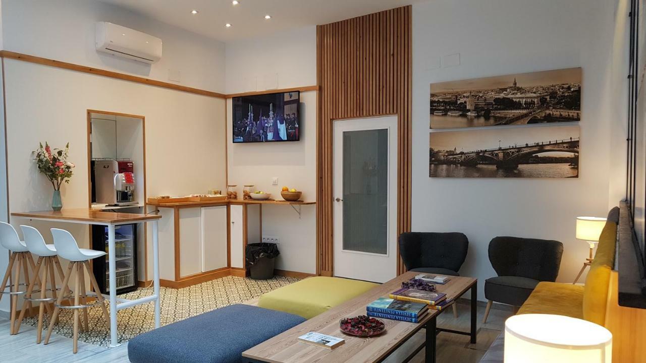 Basic Hotel Sevilla Catedral Εξωτερικό φωτογραφία